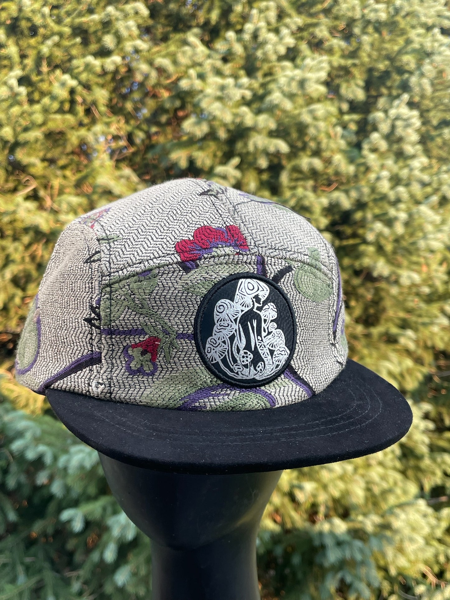 Silver Floral - 5 Panel Hat - Short Brim