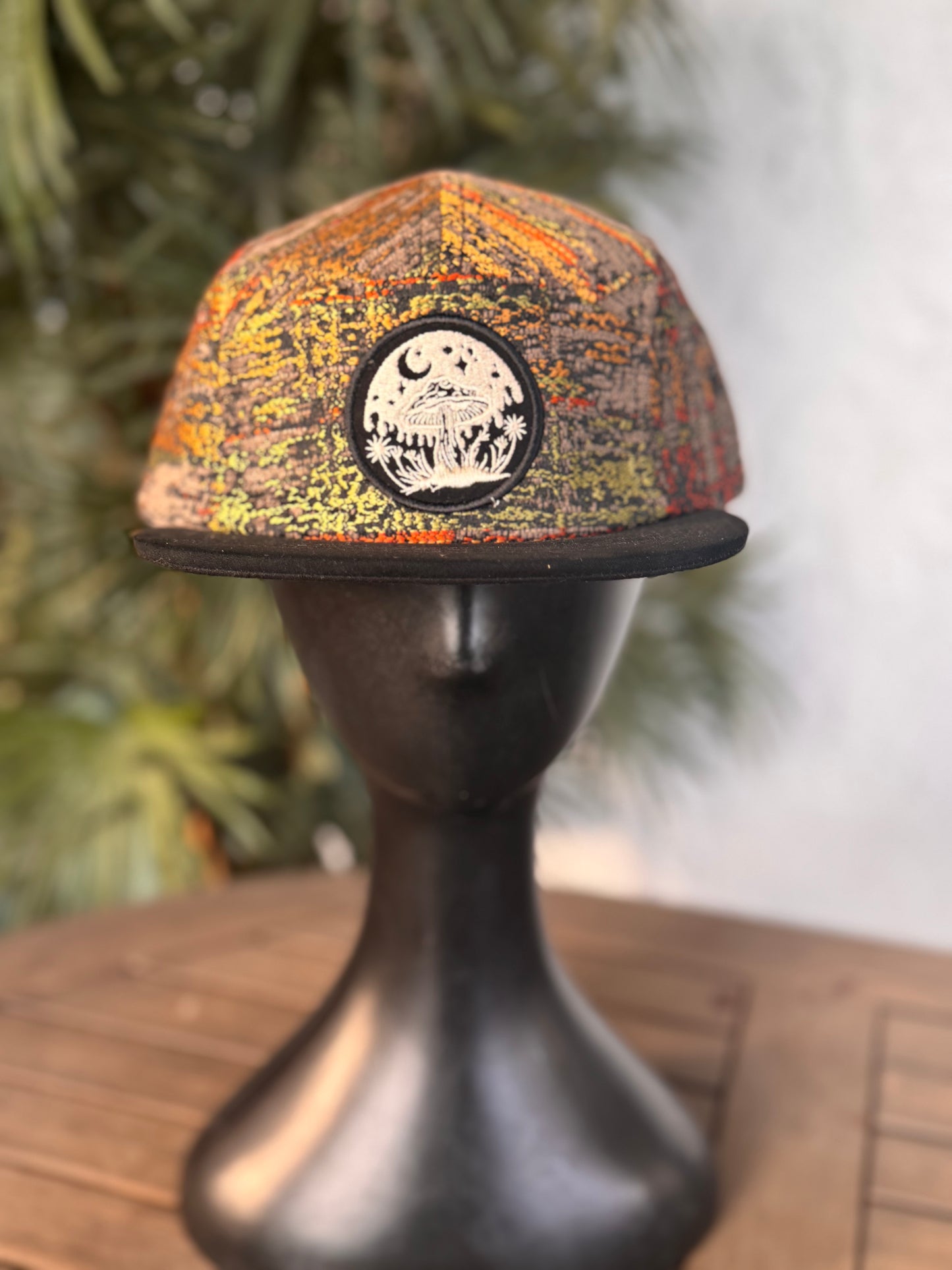 Earth Worm - 5 Panel - Short Brim