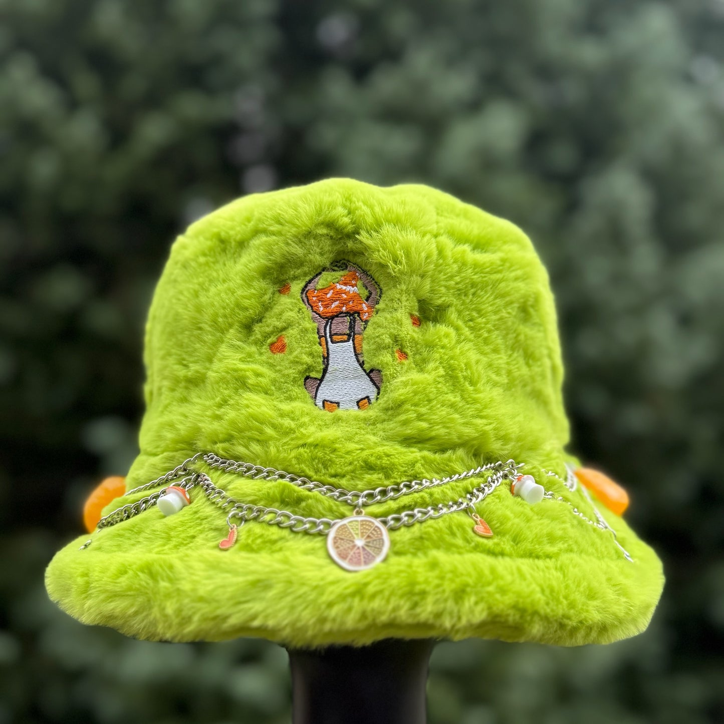 Green Heart Bucket Hat 3