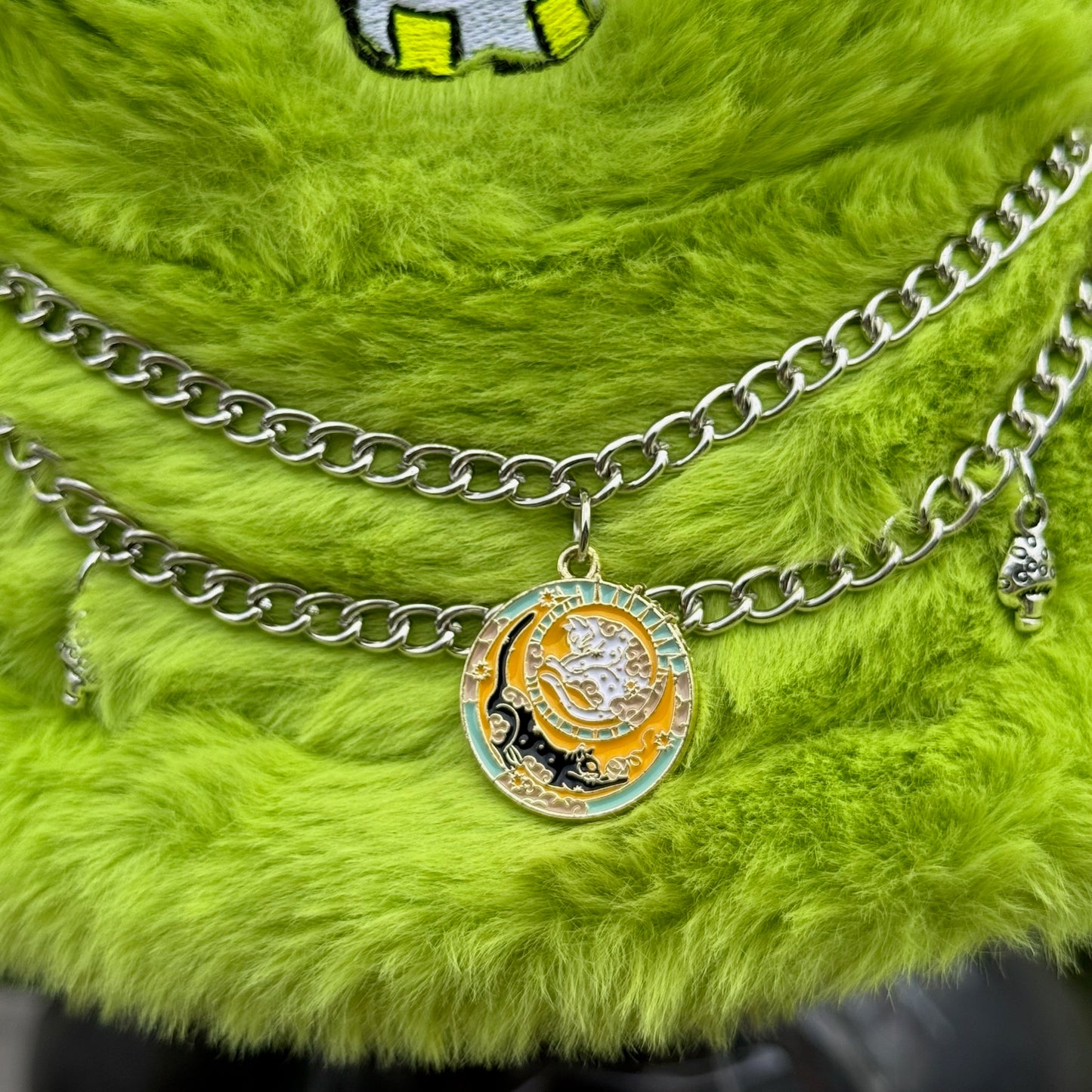 Green Heart Bucket Hat 4