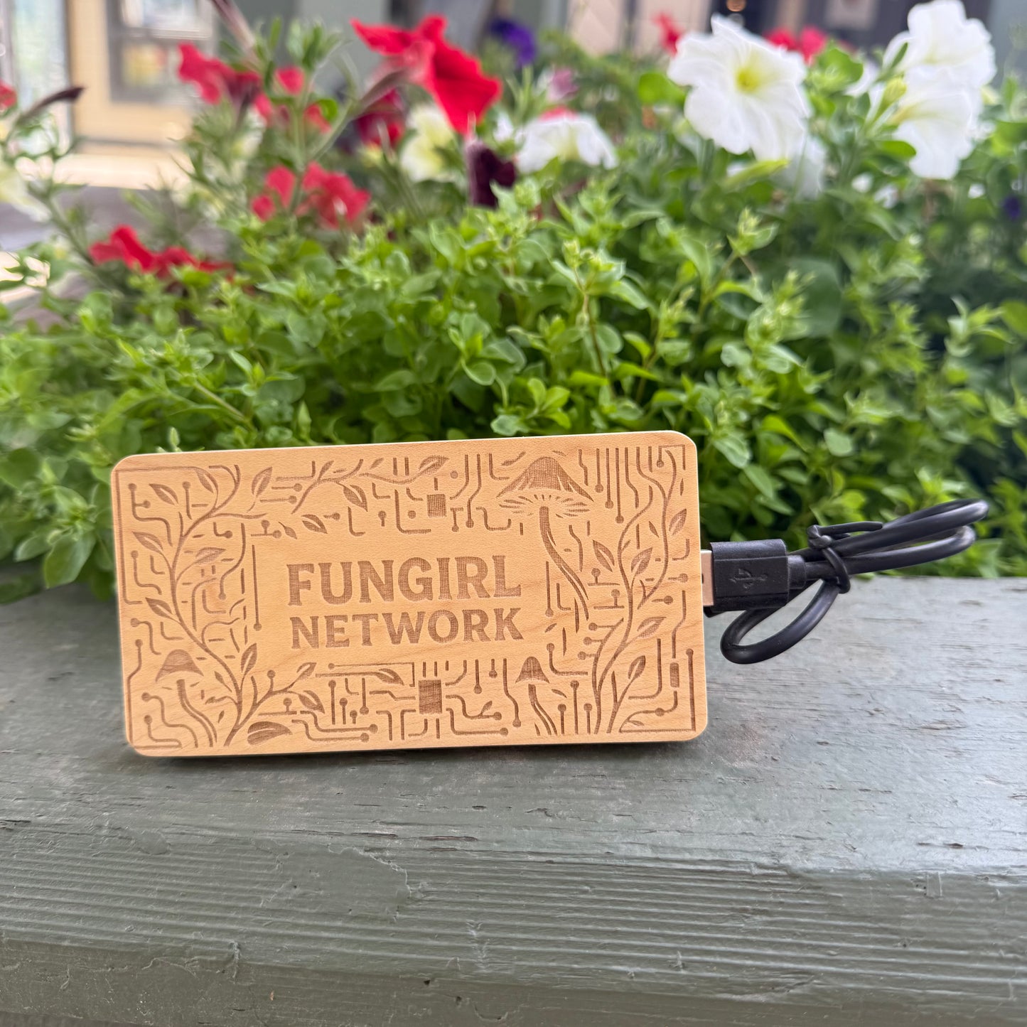 Fungirl Network Power Bank