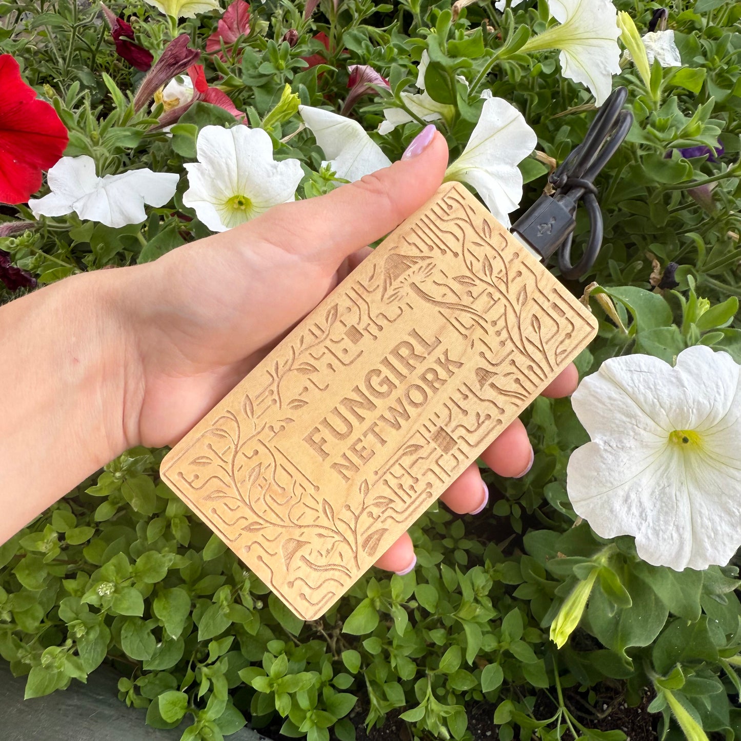 Fungirl Network Power Bank