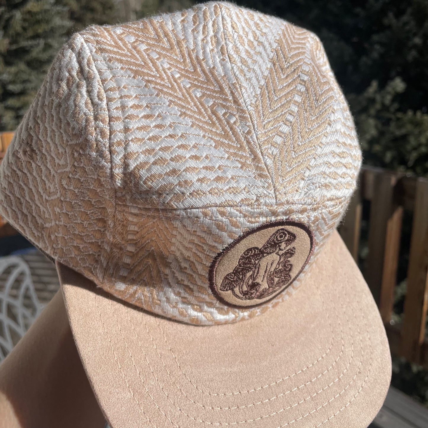 Couch - 5 Panel (Long Brim)